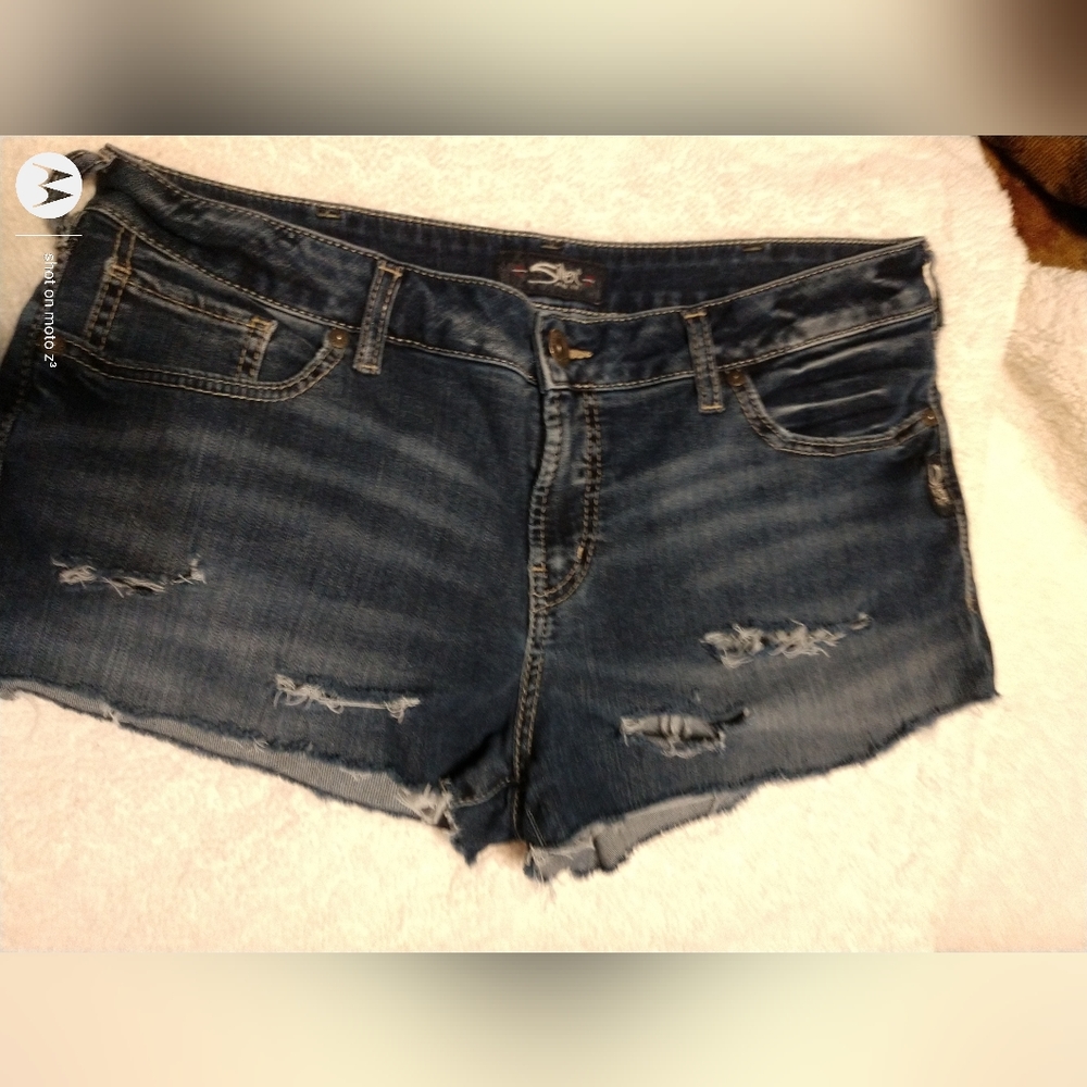 Silver Suki 32